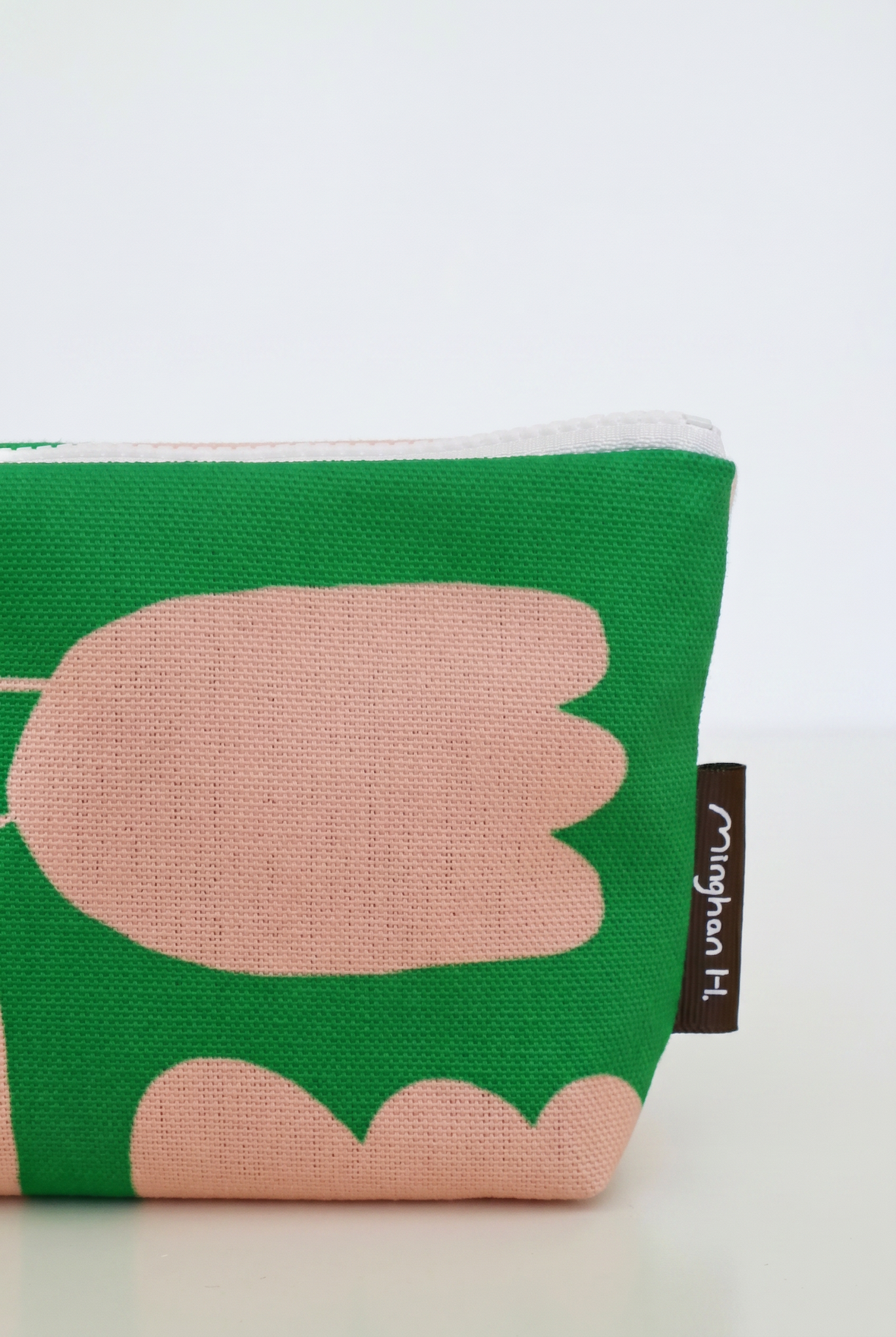 【Minghan H. ✕ cloth-goods】Flowers & Stars: Double-sided 3D Zippered Cosmetic Pouch