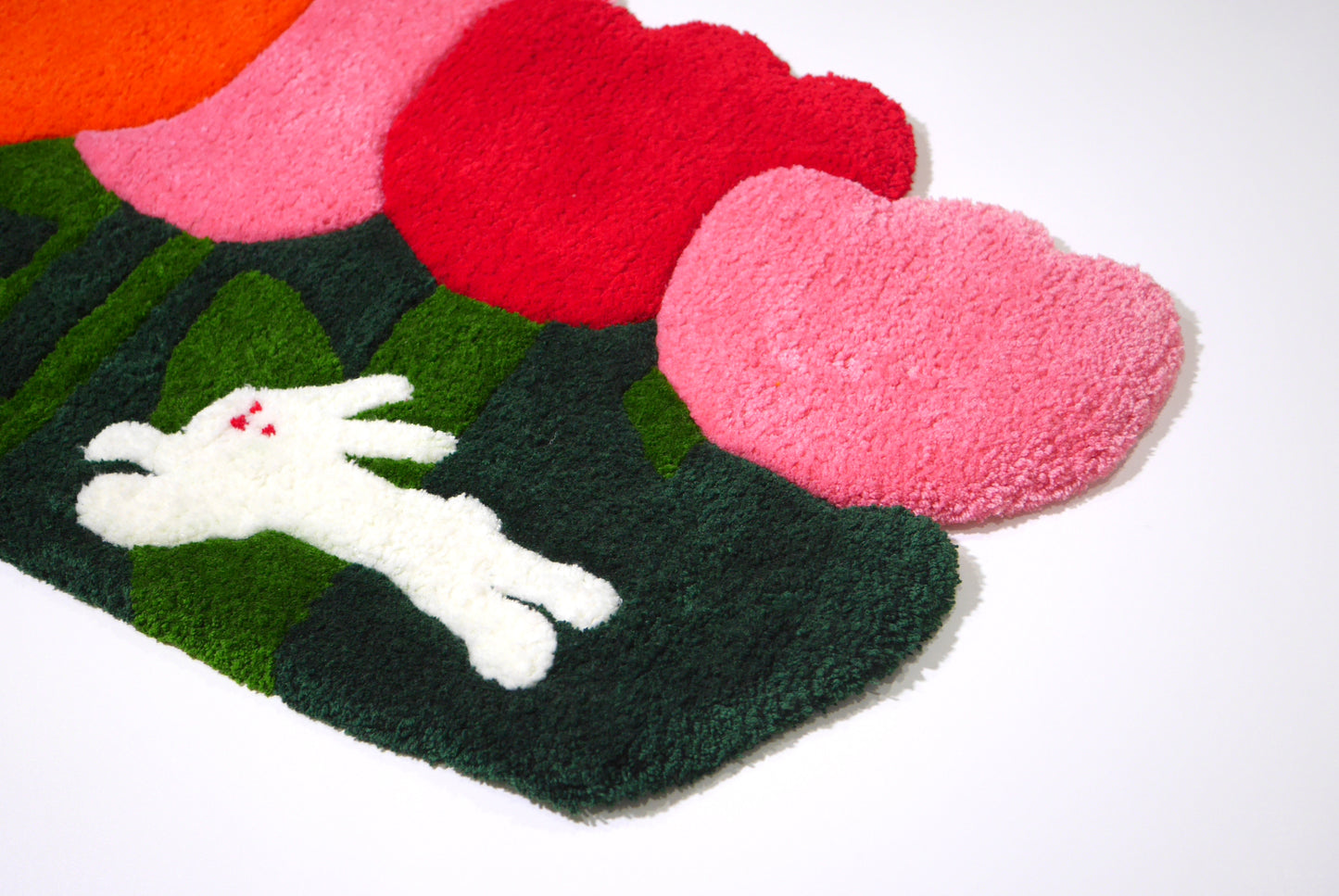 Tufting | Rabbit in the garden