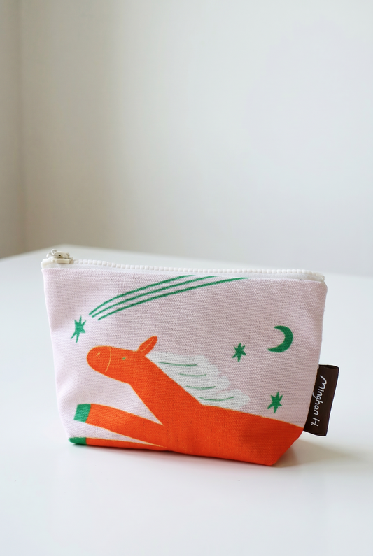 【Minghan H. ✕ cloth-goods】Star-Chasing Horse: Double-sided 3D Zippered Cosmetic Pouch (副本)