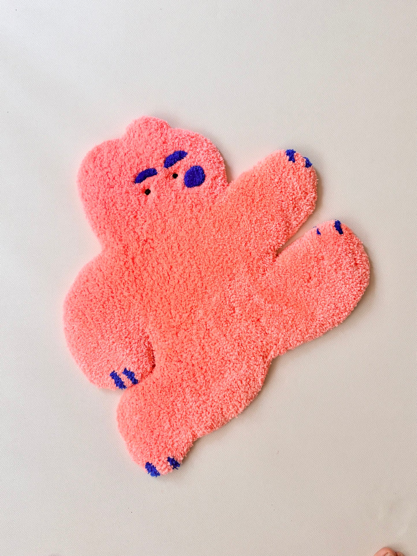 Tufting | Neon coral bear.