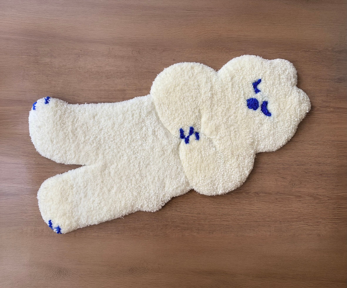 Tufting | White bear.