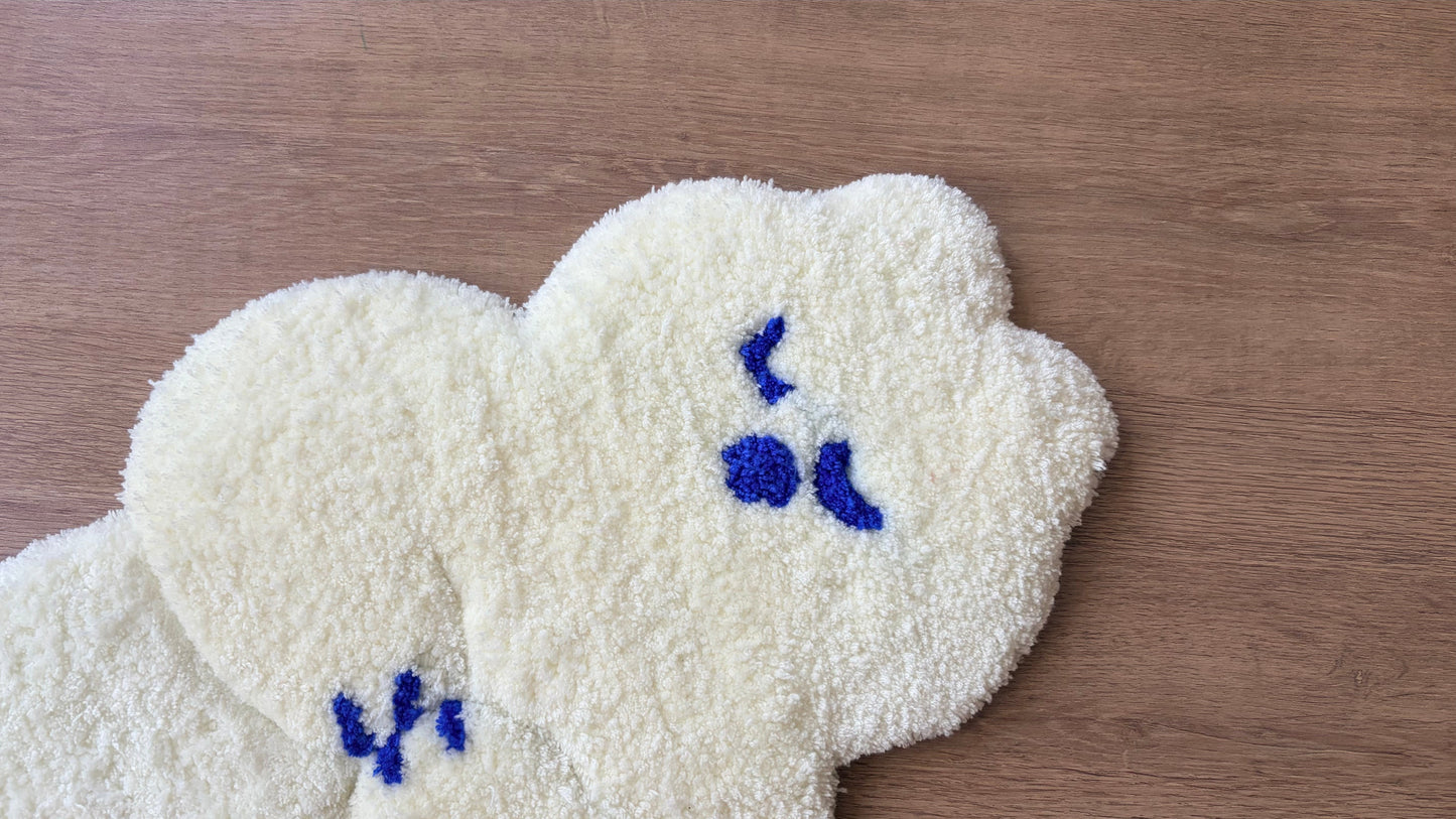 Tufting | White bear.