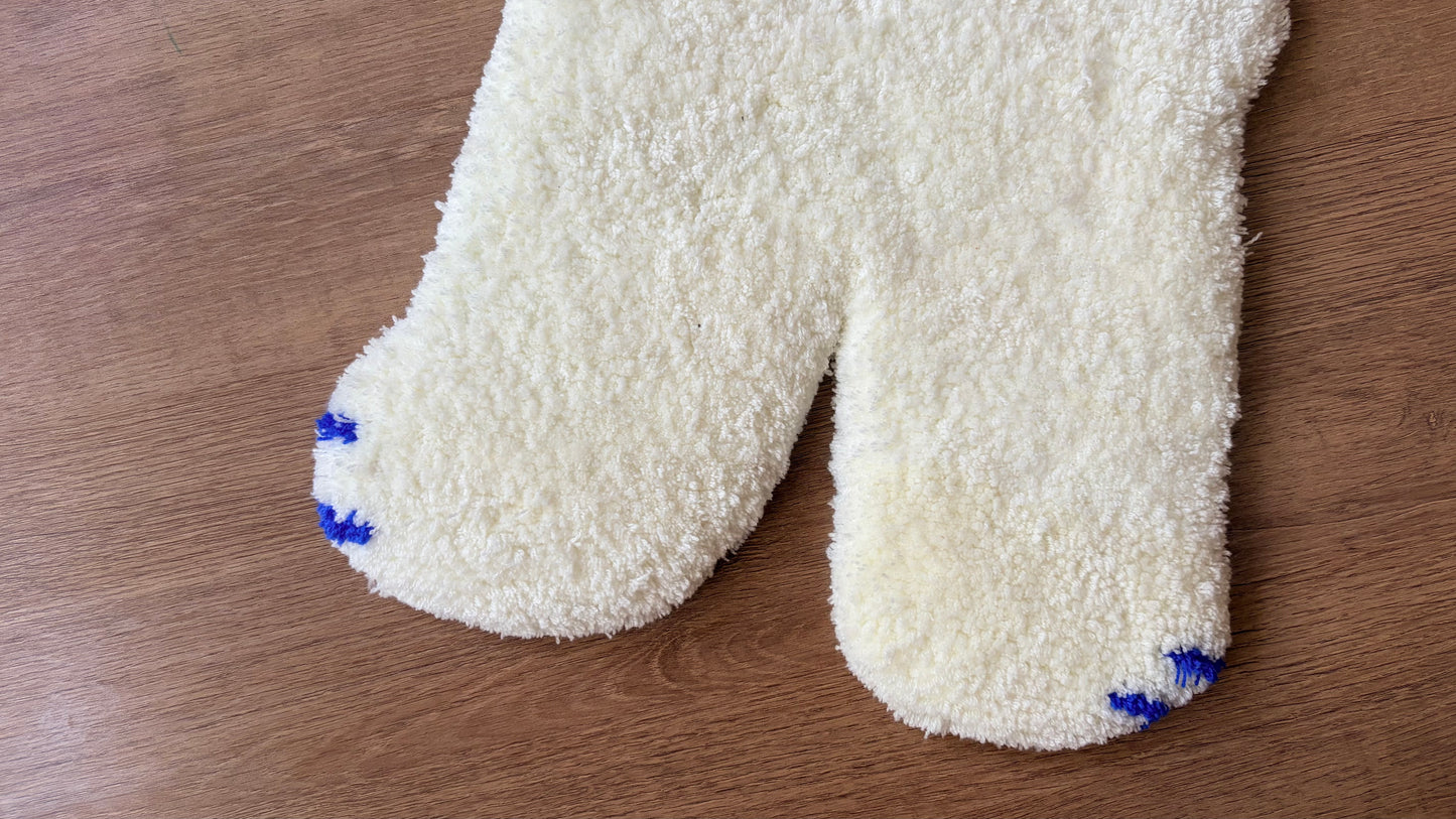 Tufting | White bear.