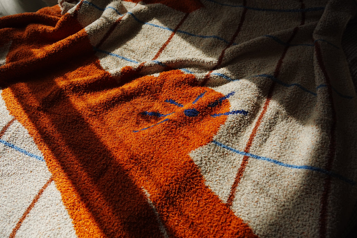 Blanket｜Stretching Cat